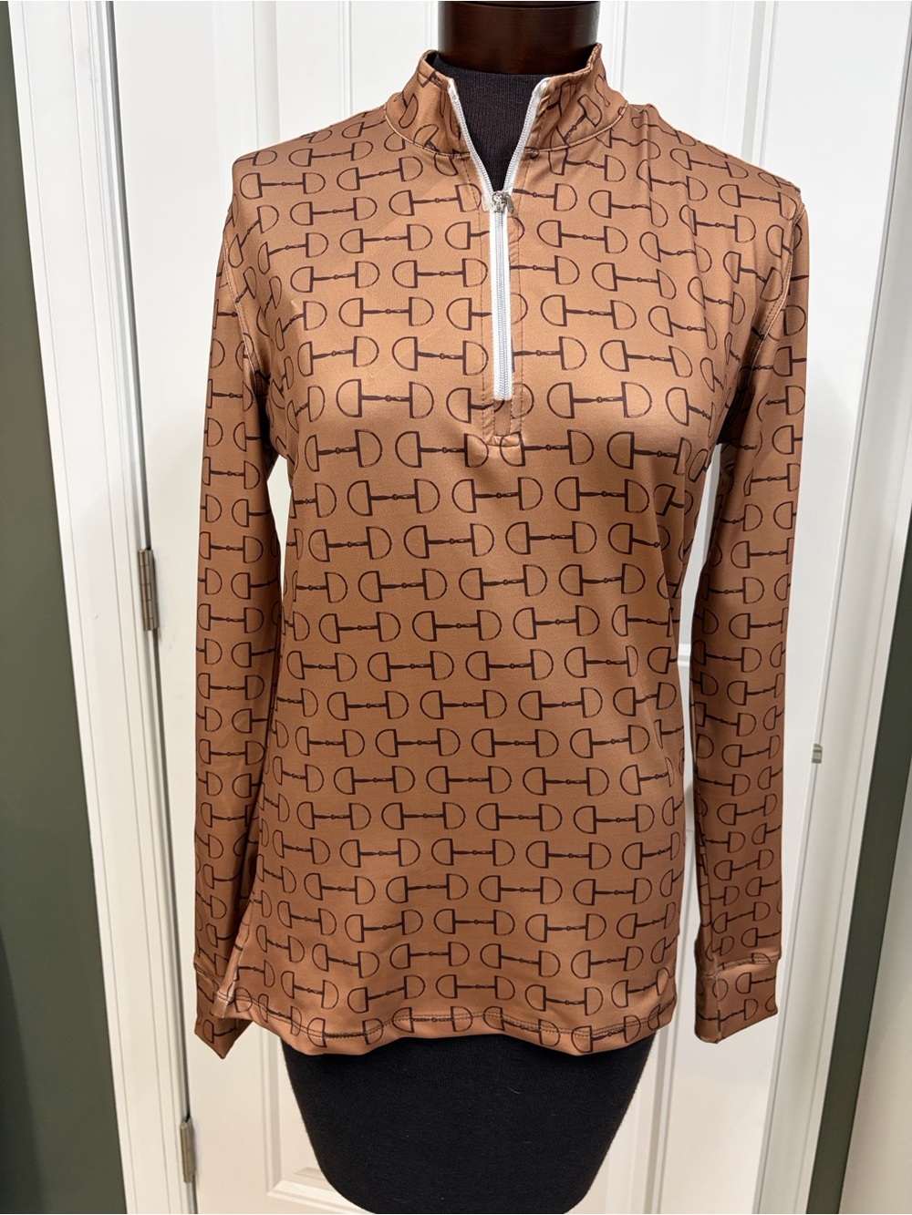 FITS Ayra Long Sleeve Tech Shirt Equestrian Apparel Size L NWT